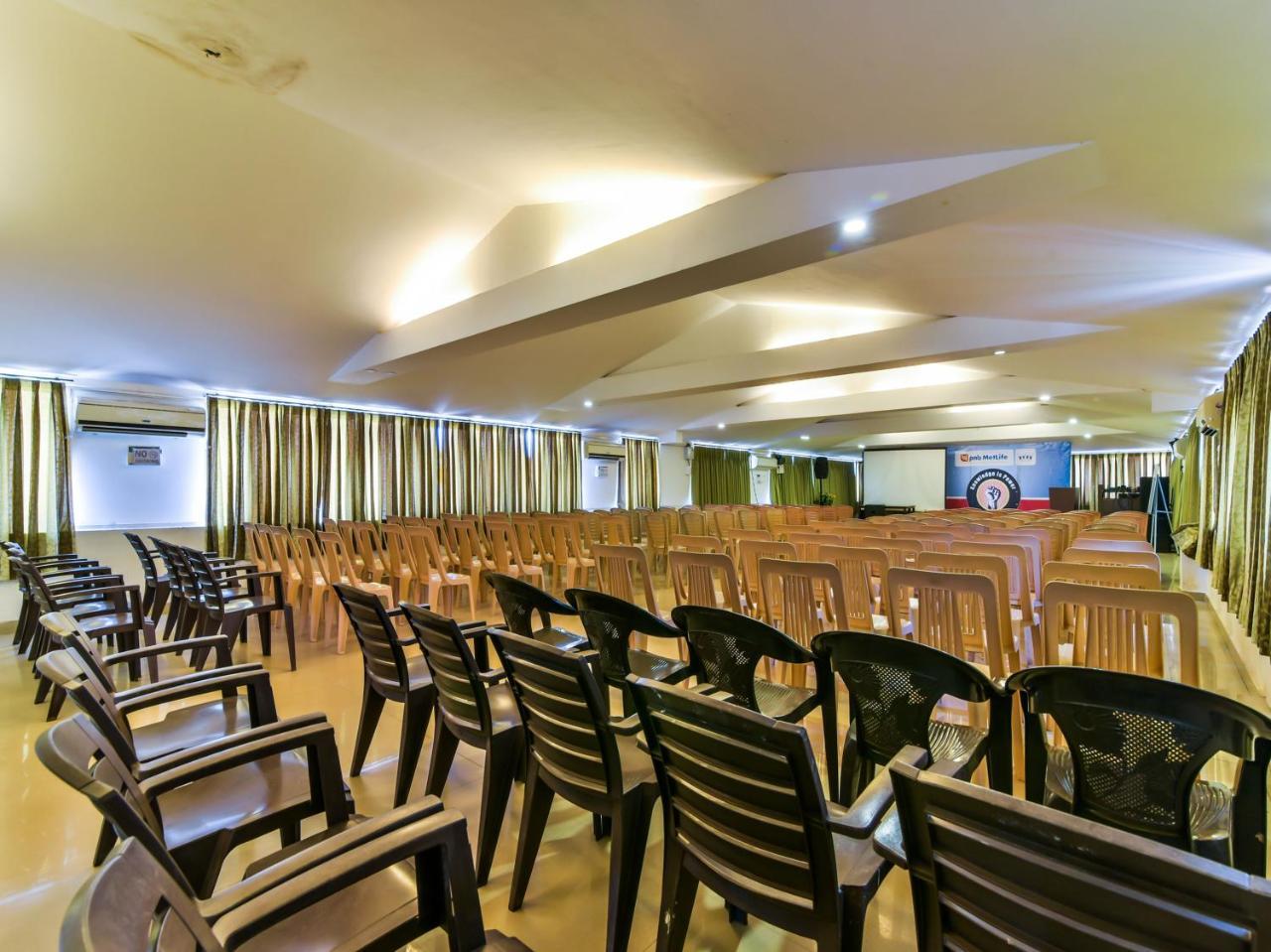 Ginger Tree Resort At The Beach Candolim Exterior foto
